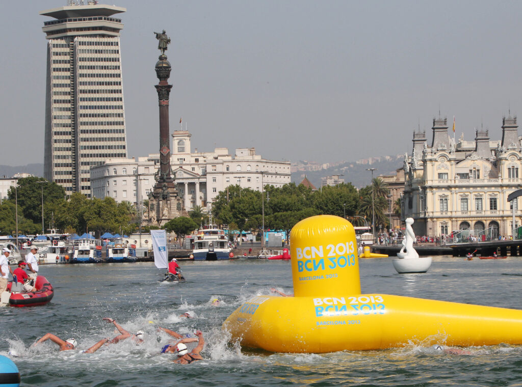 Ingeniería Neumática de Alta Precisión: Boyas y Bases de Viraje para Competiciones Globales