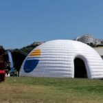 Arquitectura Efímera: Domos Inflables para Espacios Inmersivos y Seguros