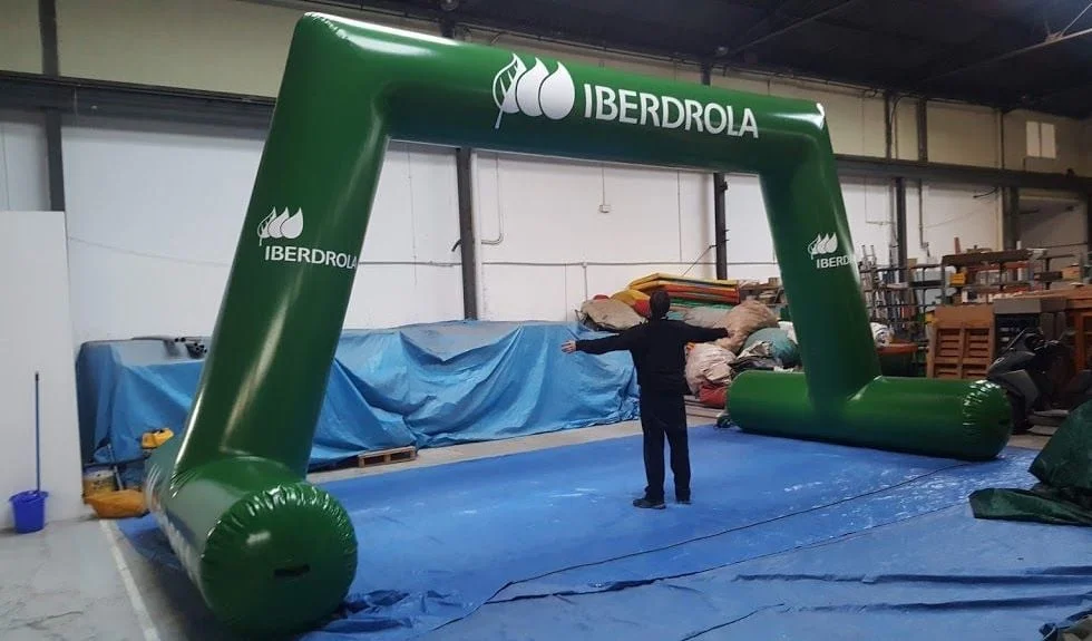 Arco hinchable flotante para eventos acuáticos