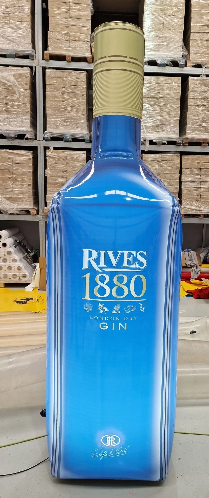 Botella Y Lata Hinchable