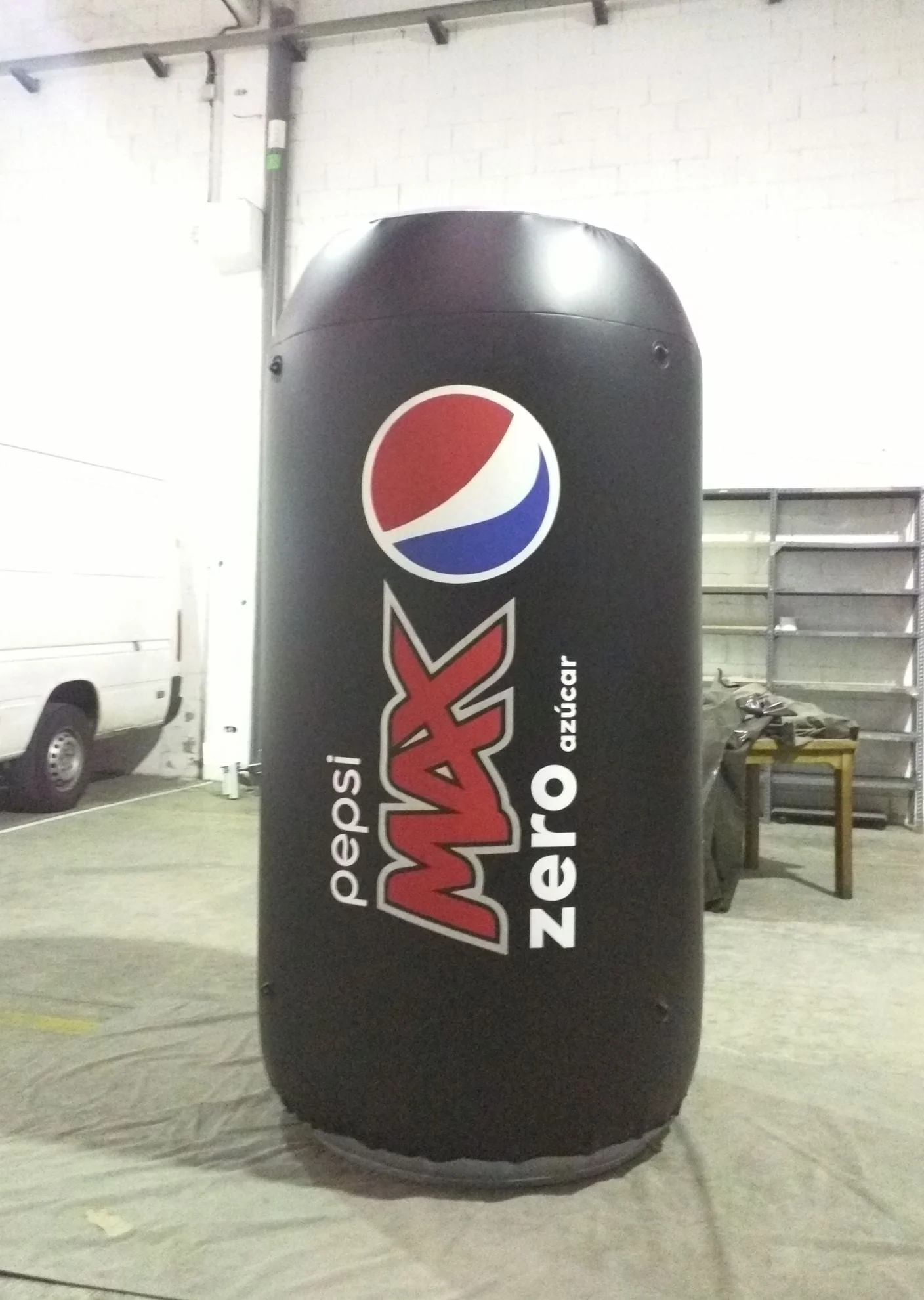 Botella Y Lata Hinchable